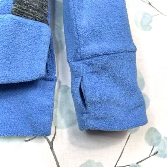 SO Perfect Sweatshirt Soft Blue Fleece Long Sleeve Heather Grey Color Block Top - Picture 6 of 9